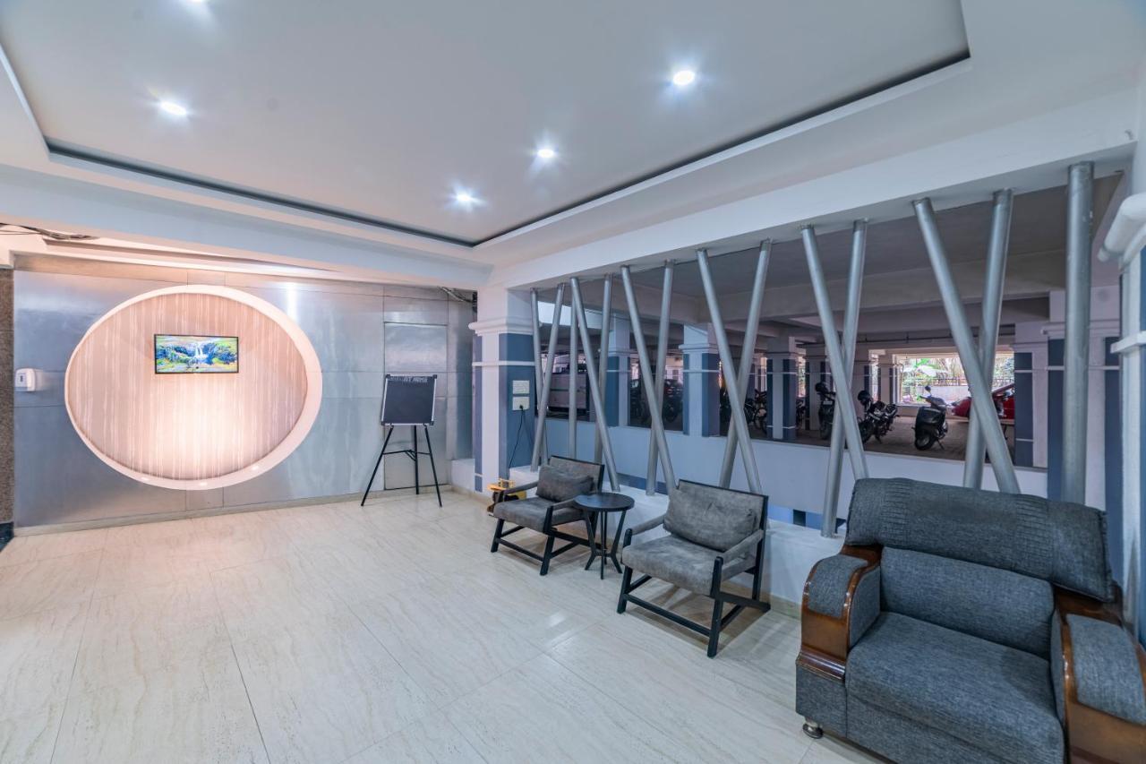 Hotel Athome , Whitefields, Kondapur Хидерабад Екстериор снимка
