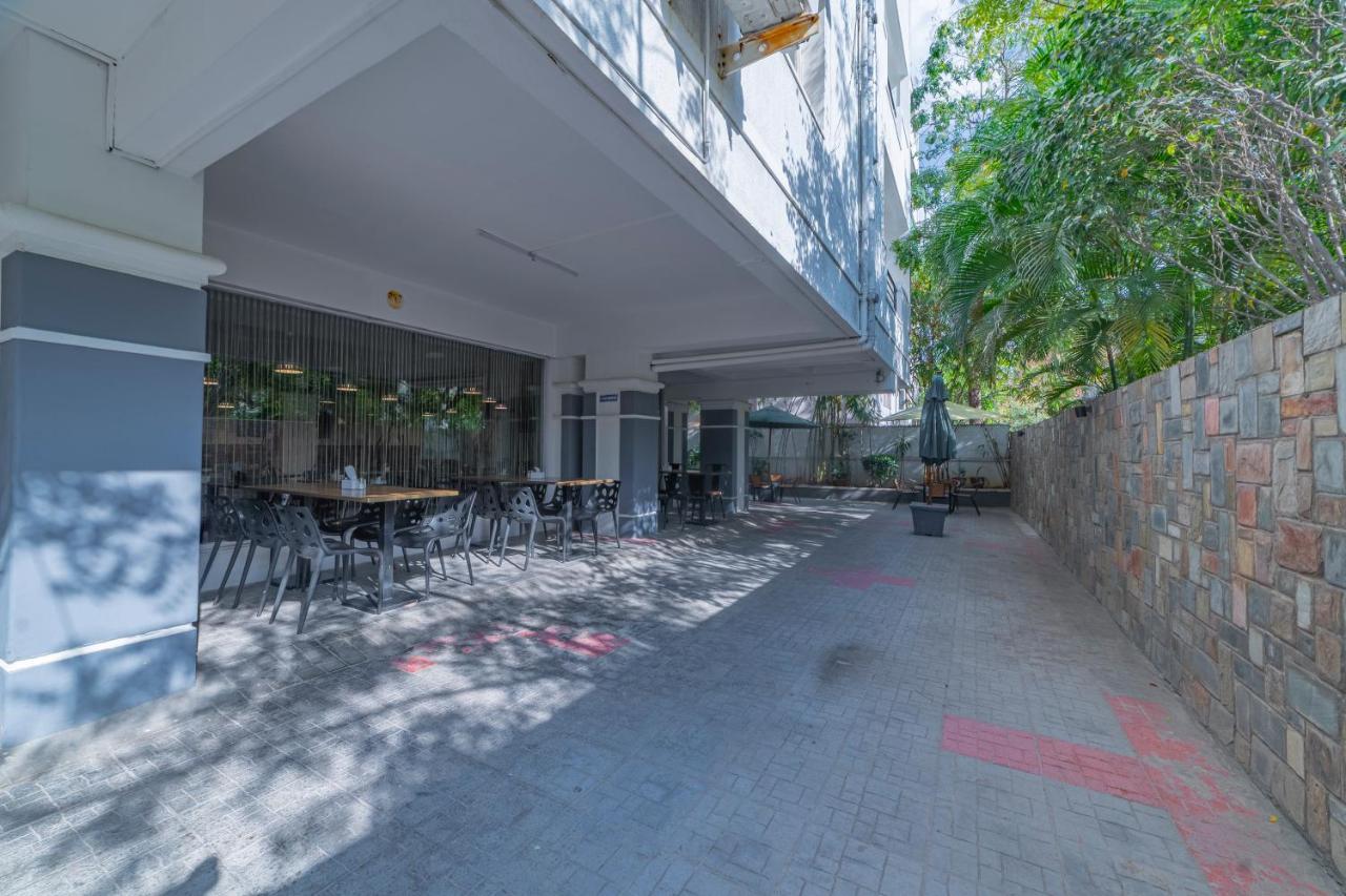 Hotel Athome , Whitefields, Kondapur Хидерабад Екстериор снимка