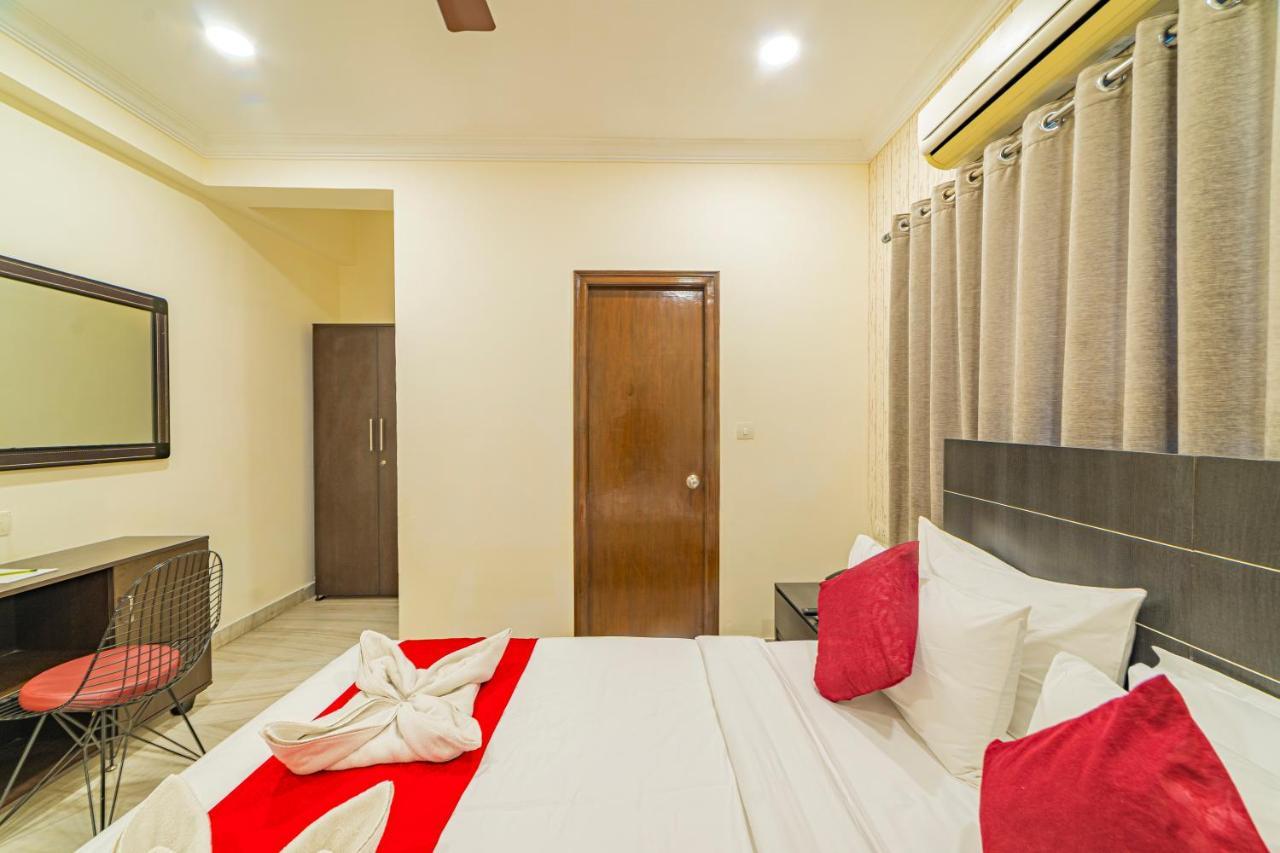 Hotel Athome , Whitefields, Kondapur Хидерабад Екстериор снимка