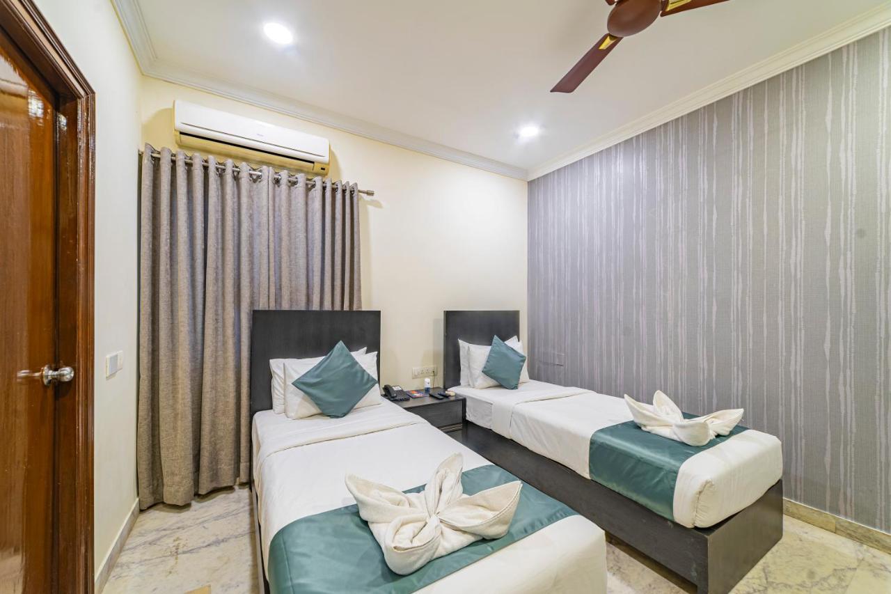 Hotel Athome , Whitefields, Kondapur Хидерабад Екстериор снимка