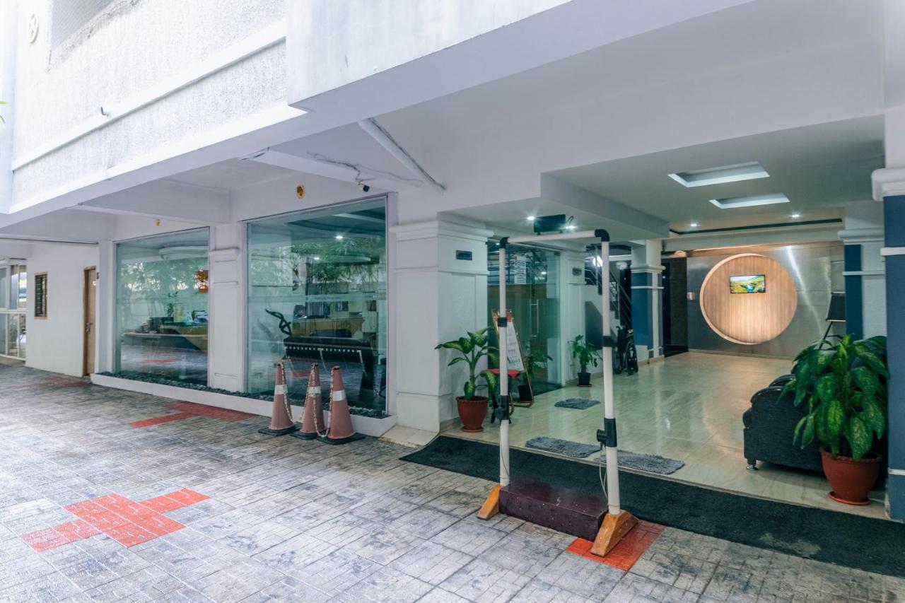 Hotel Athome , Whitefields, Kondapur Хидерабад Екстериор снимка