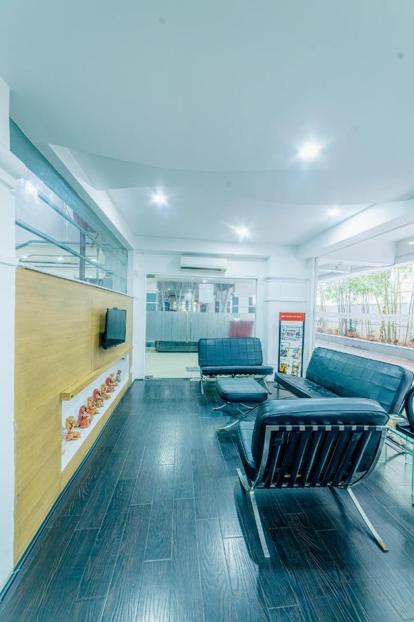 Hotel Athome , Whitefields, Kondapur Хидерабад Екстериор снимка
