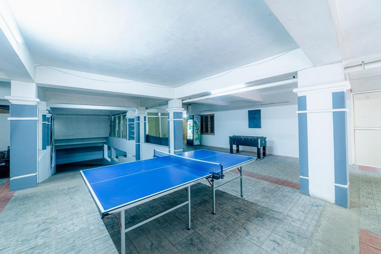 Hotel Athome , Whitefields, Kondapur Хидерабад Екстериор снимка